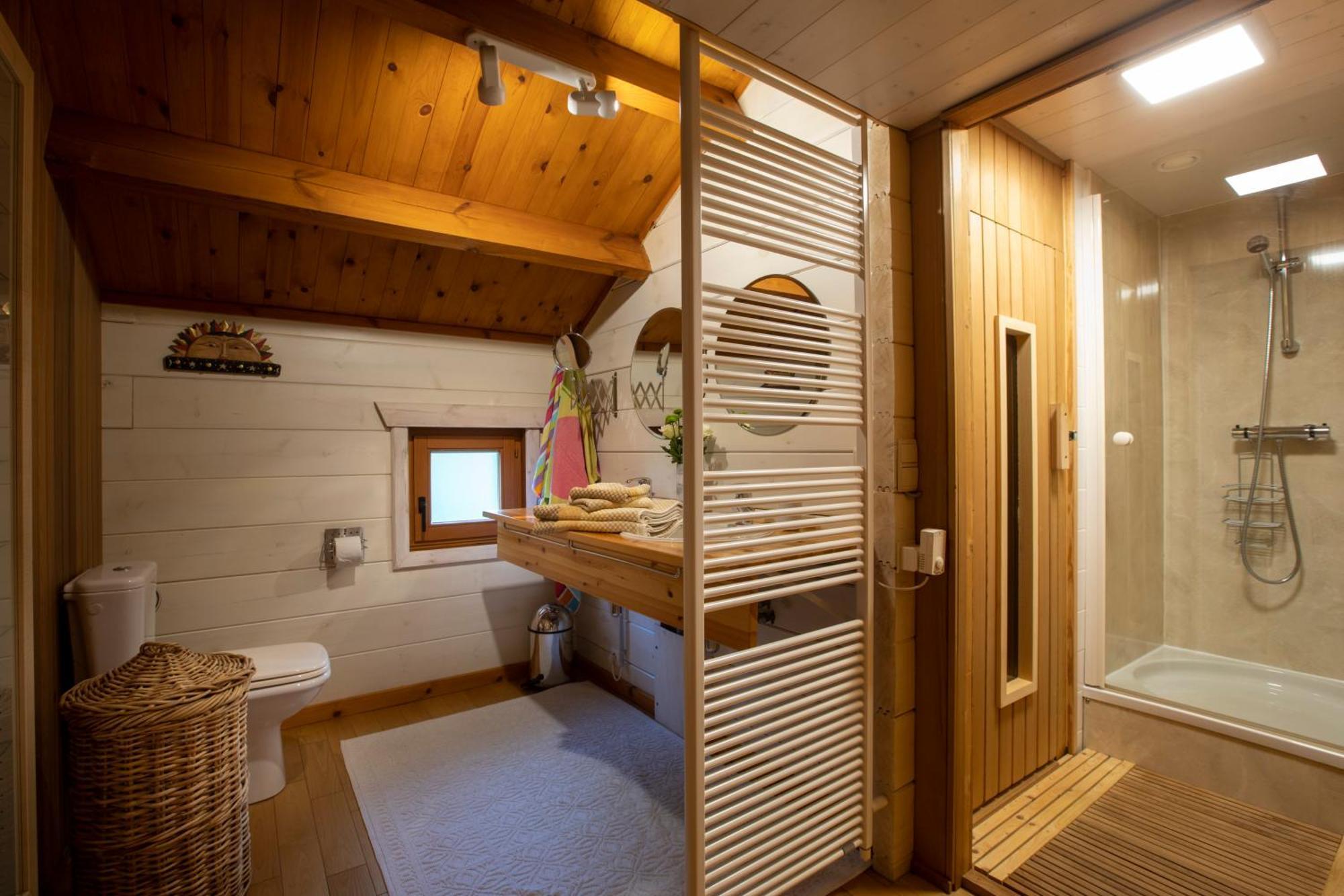 Les Avernas En Bas Romantic Getaway Lierneux Exterior photo